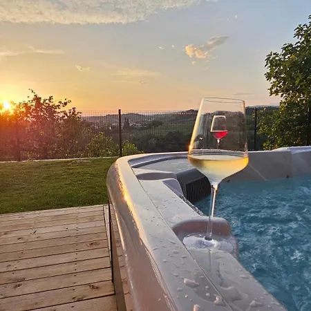 The Cosyvine House - A Peaceful Private Retreat With Jacuzzi, Sauna, And Breathtaking Brda Views 펜션
