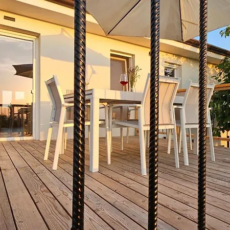 The Cosyvine House - A Peaceful Private Retreat With Jacuzzi, Sauna, And Breathtaking Brda Views 펜션 Kozana