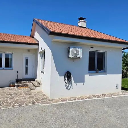 The Cosyvine House - A Peaceful Private Retreat With Jacuzzi, Sauna, And Breathtaking Brda Views 펜션 Kozana
