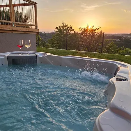 The Cosyvine House - A Peaceful Private Retreat With Jacuzzi, Sauna, And Breathtaking Brda Views 펜션 Kozana