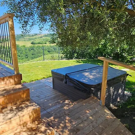 The Cosyvine House - A Peaceful Private Retreat With Jacuzzi, Sauna, And Breathtaking Brda Views 펜션 *