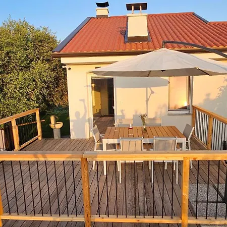 بيت للعطل The Cosyvine House - A Peaceful Private Retreat With Jacuzzi, Sauna, And Breathtaking Brda Views Kozana